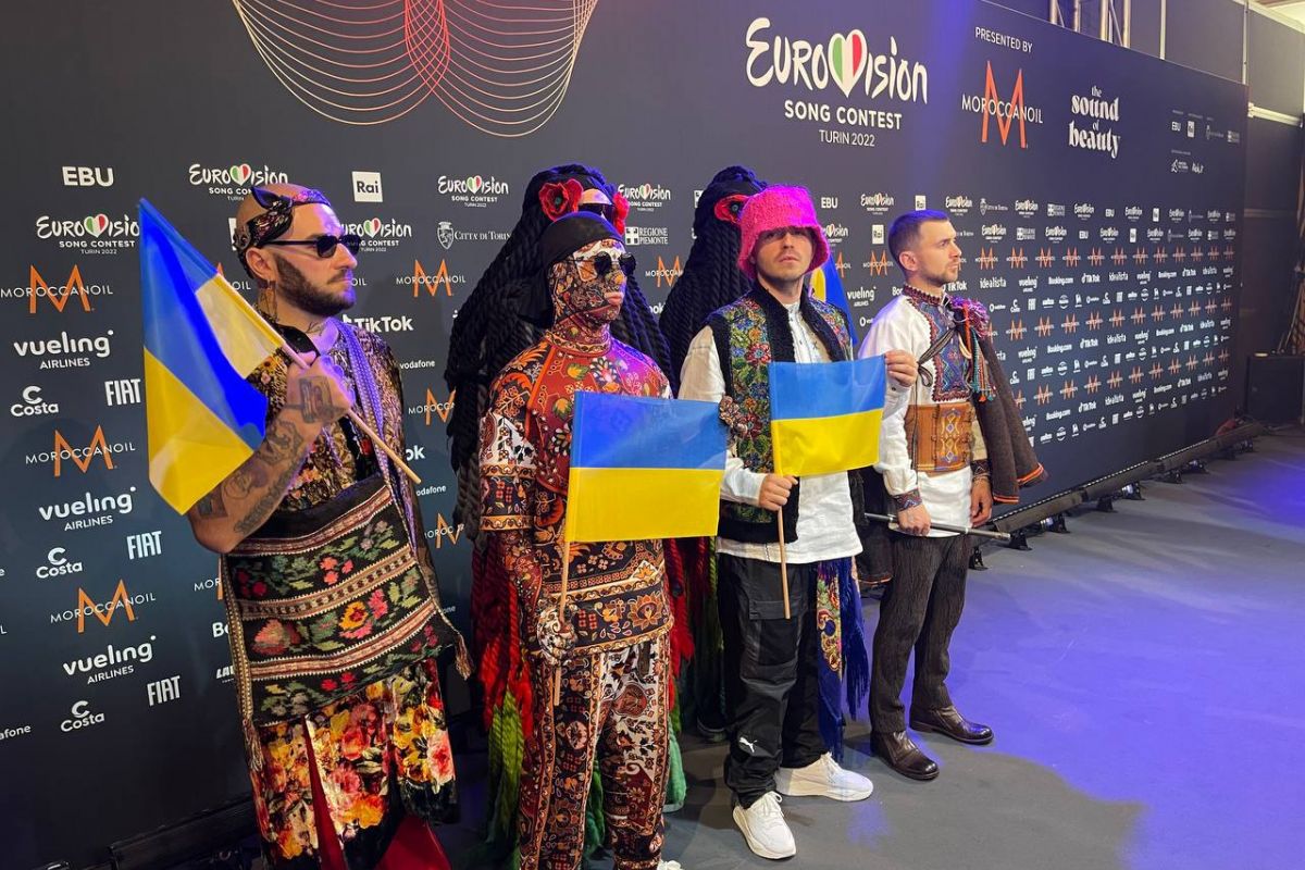 Голосуйте за український гурт Kalush на Євробаченні 2022! Нехай Україна перемагає скрізь! Голосуйте за український гурт Kalush на Євробаченні 2022! Нехай Україна перемагає скрізь!