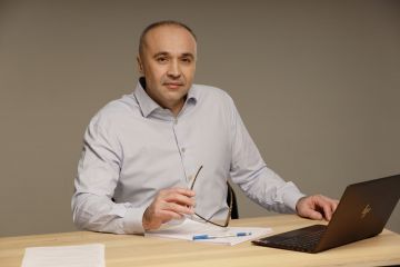 Поплічник Януковича нардеп Борис Приходько, якого звинувачували у крадіжці двох мільярдів гривень, під шумок закрив кримінальну справу проти себе Поплічник Януковича нардеп Борис Приходько, якого звинувачували у крадіжці двох мільярдів гривень, під шумок закрив кримінальну справу проти себе