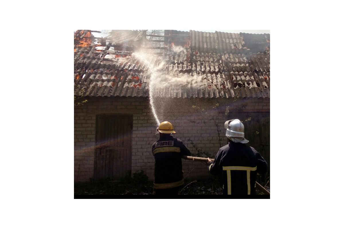 За минулий тиждень на Волині рятувальники ліквідували 17 пожеж, врятували 1 людину під час аварійно-рятувальних робіт За минулий тиждень на Волині рятувальники ліквідували 17 пожеж, врятували 1 людину під час аварійно-рятувальних робіт