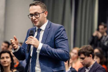 Назначенный Зеленским глава Львовской ОГА Мальский продал 15 гектаров курортной земли АТОшников Назначенный Зеленским глава Львовской ОГА Мальский продал 15 гектаров курортной земли АТОшников