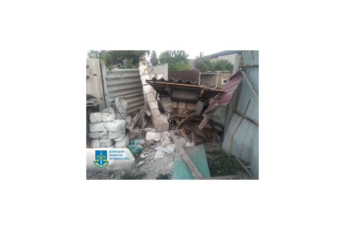 Під шквалом ворожого вогню опинились 14 населених пунктів Донеччини - семеро поранених людей Під шквалом ворожого вогню опинились 14 населених пунктів Донеччини - семеро поранених людей