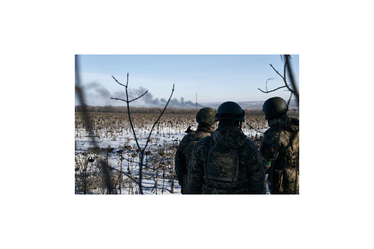 Армія рф зосереджує основні зусилля на Лиманському, Бахмутському, Авдіївському та Мар’їнському напрямках