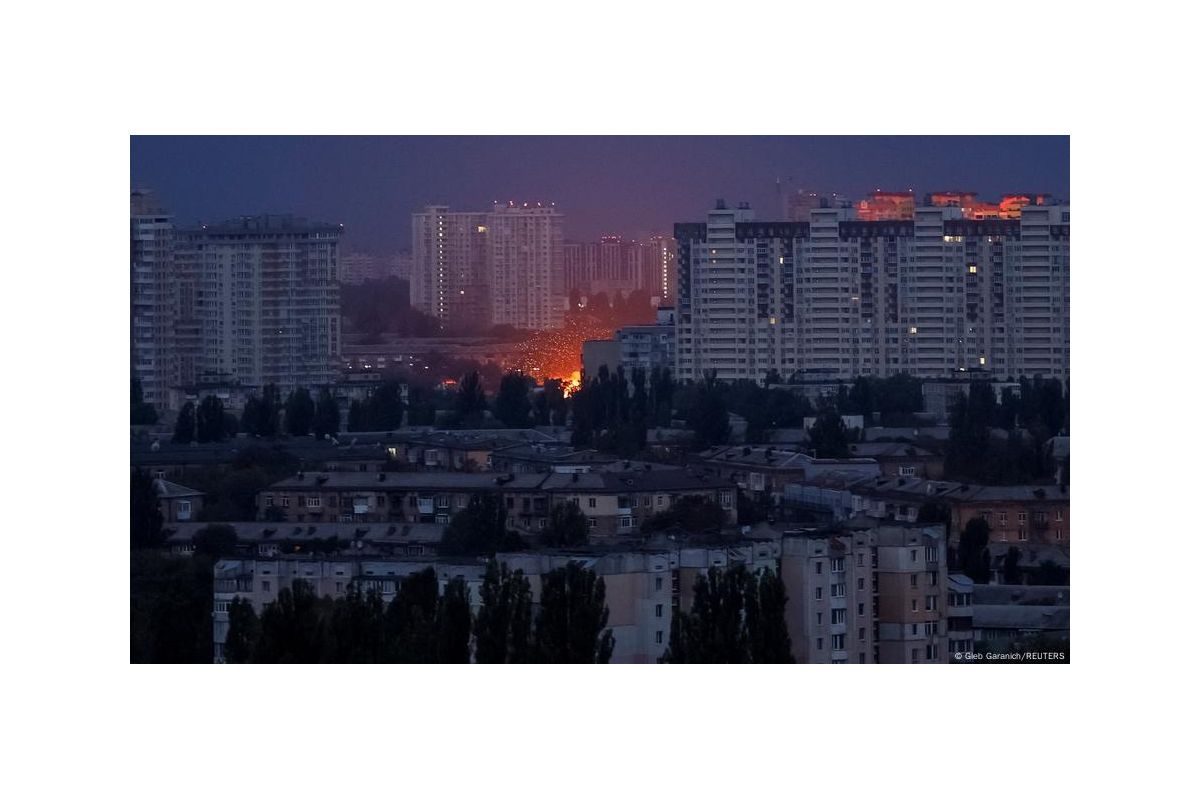 Нічна атака РФ: у Києві перебої зі світлом і водопостачанням Нічна атака РФ: у Києві перебої зі світлом і водопостачанням