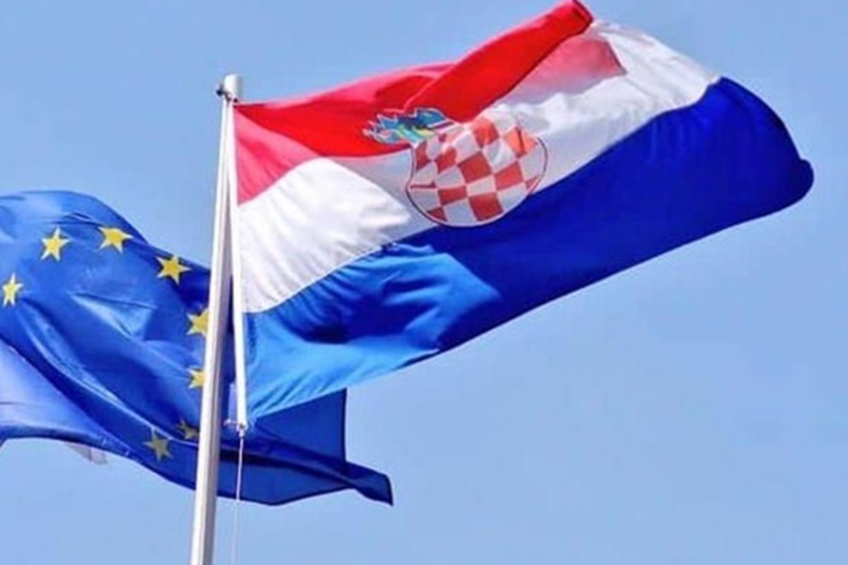 Сьогодні, 10 листопада, депутати Європарламенту схвалили скасування внутрішнього прикордонного контролю між Шенгенською зоною вільного пересування та Хорватією Сьогодні, 10 листопада, депутати Європарламенту схвалили скасування внутрішнього прикордонного контролю між Шенгенською зоною вільного пересування та Хорватією