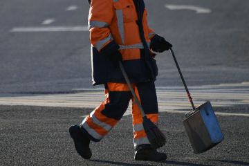 На Полтавщині чоловік сплатив 270 тисяч гривень боргу по аліментах, аби не відпрацьовувати суспільно корисні роботи На Полтавщині чоловік сплатив 270 тисяч гривень боргу по аліментах, аби не відпрацьовувати суспільно корисні роботи