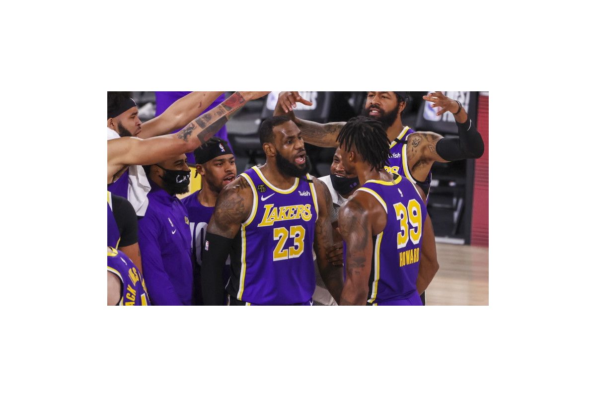 Лос-Анджелес Лейкерс боротиметься за титул НБА, Леброн Джеймс закінчує серію з "Денвером" Лос-Анджелес Лейкерс боротиметься за титул НБА, Леброн Джеймс закінчує серію з "Денвером"