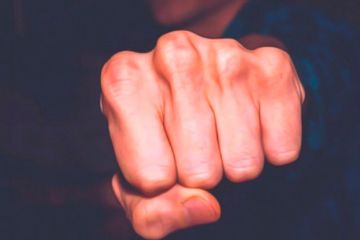 На Одещині бійка закінчилася зламаною щелепою  На Одещині бійка закінчилася зламаною щелепою