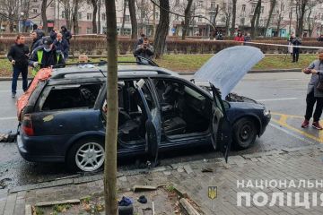 У Дніпрі відкрили кримінальну справу щодо підпалу машини У Дніпрі відкрили кримінальну справу щодо підпалу машини