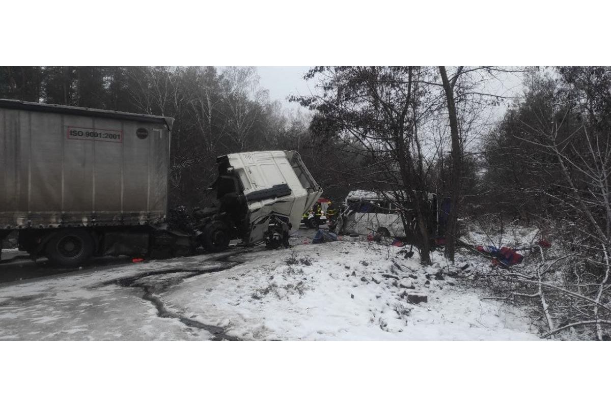 Смертельна ДТП у Чернігівській області: у лікарні розповіли про стан тих, хто вижив Смертельна ДТП у Чернігівській області: у лікарні розповіли про стан тих, хто вижив