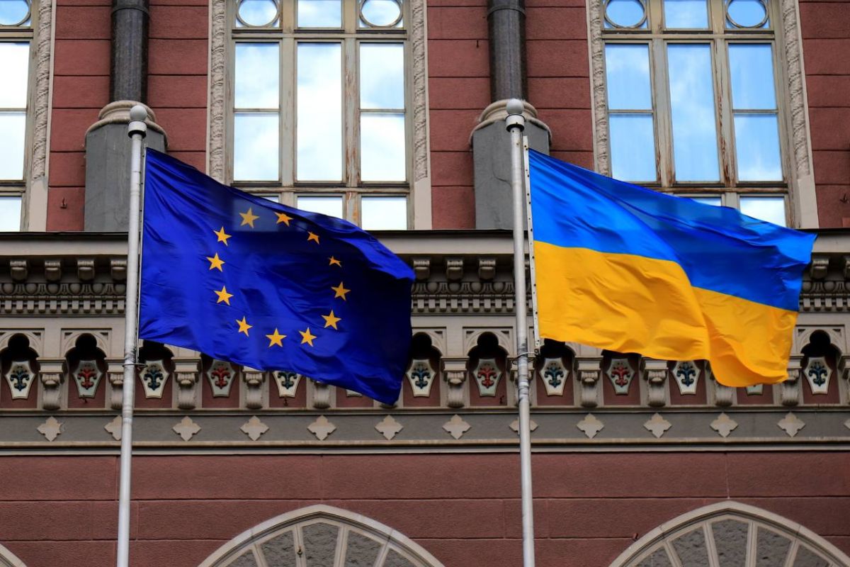 Рада ЄС погодила допомогу Україні у розмірі €18 млрд Рада ЄС погодила допомогу Україні у розмірі €18 млрд