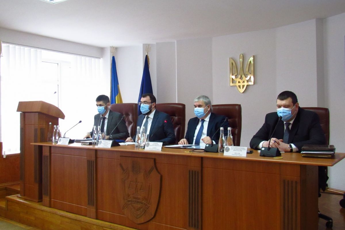 Під головуванням керівника Херсонської обласної прокуратури відбулася оперативна нарада з обговорення підсумків роботи органів прокуратури області за 2020 рік Під головуванням керівника Херсонської обласної прокуратури відбулася оперативна нарада з обговорення підсумків роботи органів прокуратури області за 2020 рік
