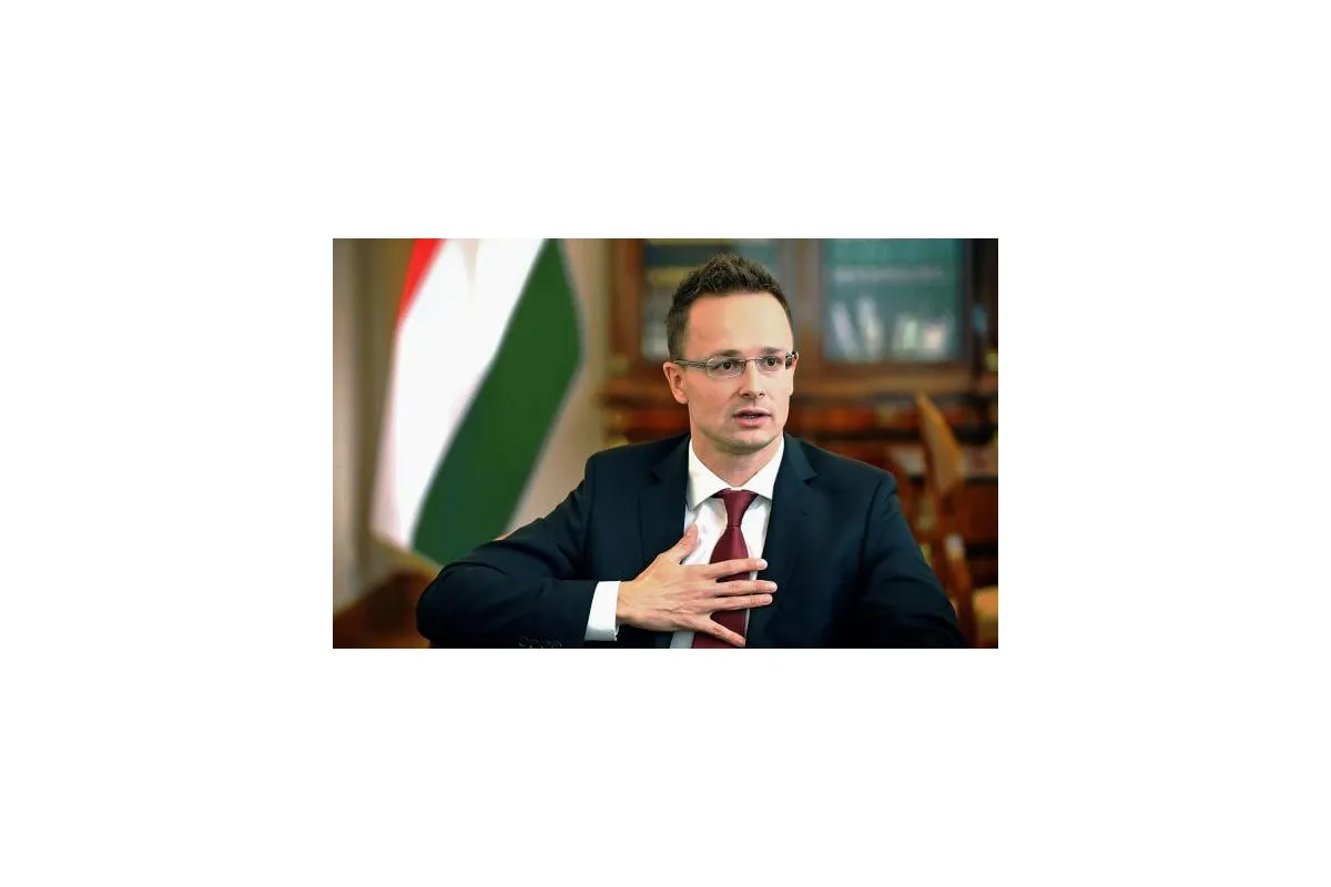 Глава МЗС Угорщини знову приїхав в москву