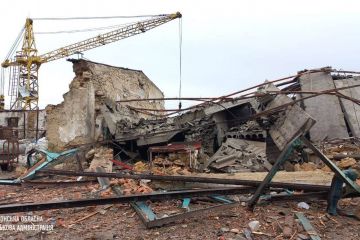 Вчора ввечері росіяни атакували Берислав на Херсонщині з авіації Вчора ввечері росіяни атакували Берислав на Херсонщині з авіації