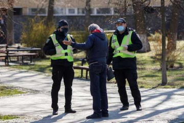 Массовые собрания и хождение без маски: за что всё ещё могут оштрафовать в Украине Массовые собрания и хождение без маски: за что всё ещё могут оштрафовать в Украине