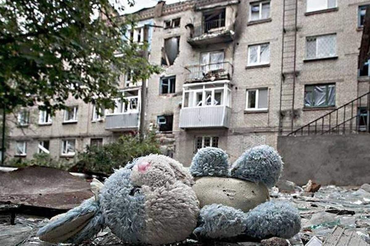 Російське вторгнення в Україну : Вже 417 українських дітей постраждали через російських окупантів Російське вторгнення в Україну : Вже 417 українських дітей постраждали через російських окупантів