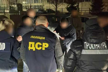 2000 доларів за перевірку без «претензій» – на Буковині судитимуть колишнього інспектора податкової служби 2000 доларів за перевірку без «претензій» – на Буковині судитимуть колишнього інспектора податкової служби