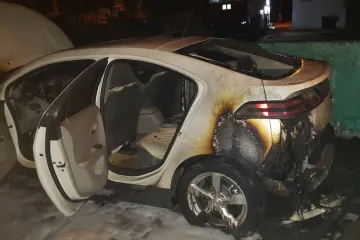 ​У Харкові вогнеборці оперативно ліквідували пожежу в автомобілі