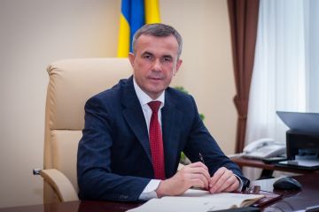 Председатель ГСА Украины Зиновий Холоднюк: тюрьма зовет Председатель ГСА Украины Зиновий Холоднюк: тюрьма зовет
