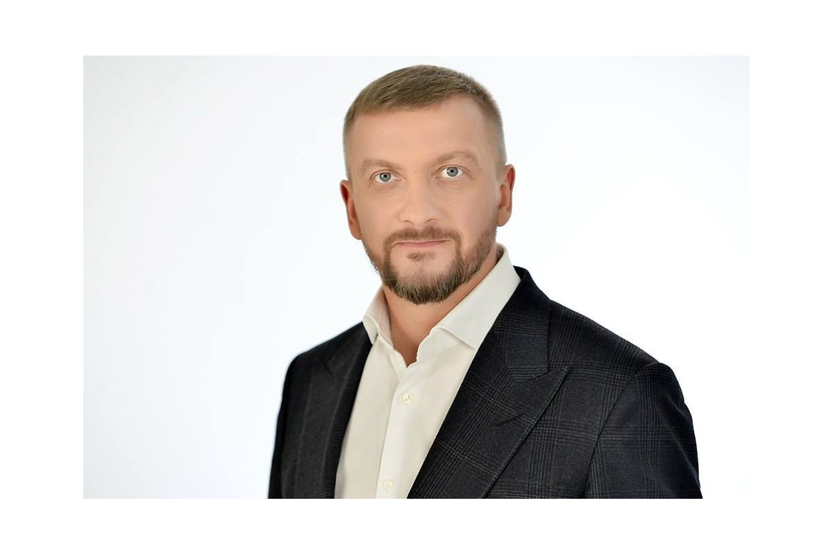 КОНСУЛЬТУЄ МІНІСТР ЮСТИЦІЇ УКРАЇНИ ПАВЛО ПЕТРЕНКО! КОНСУЛЬТУЄ МІНІСТР ЮСТИЦІЇ УКРАЇНИ ПАВЛО ПЕТРЕНКО!