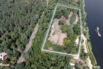 Помощник нардепа Козака незаконно захватил землю на Трухановом острове Помощник нардепа Козака незаконно захватил землю на Трухановом острове