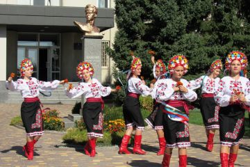 На Полтавщині відзначили 125-років від дня народження Олександра Довженка На Полтавщині відзначили 125-років від дня народження Олександра Довженка