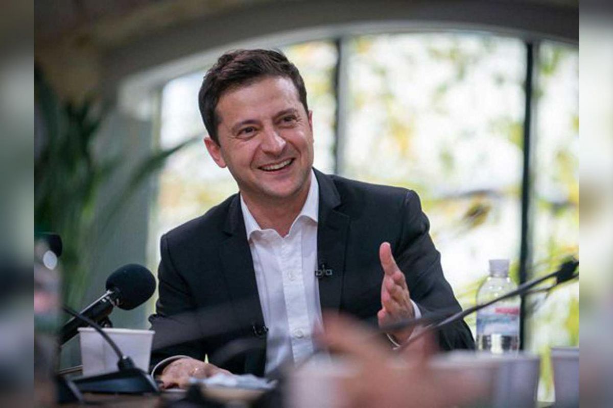 На прес-марафоні Володимир Зеленський відповів на 500 питань журналістів На прес-марафоні Володимир Зеленський відповів на 500 питань журналістів