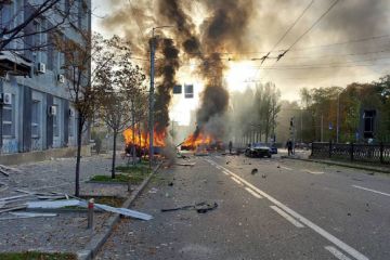 Киян просять обмежити походи до поліклінік через загрозу масованих ракетних обстрілів Киян просять обмежити походи до поліклінік через загрозу масованих ракетних обстрілів