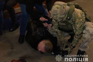 У Києві та Одесі поліцейські затримали членів транснаціональної злочинної організації У Києві та Одесі поліцейські затримали членів транснаціональної злочинної організації