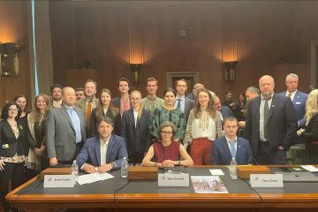 Президентка фонду Razom for Ukraine Дора Хом‘як взяла участь у слуханнях Гельсінської комісії Конгресу США про український волонтерський рух. Президентка фонду Razom for Ukraine Дора Хом‘як взяла участь у слуханнях Гельсінської комісії Конгресу США про український волонтерський рух.