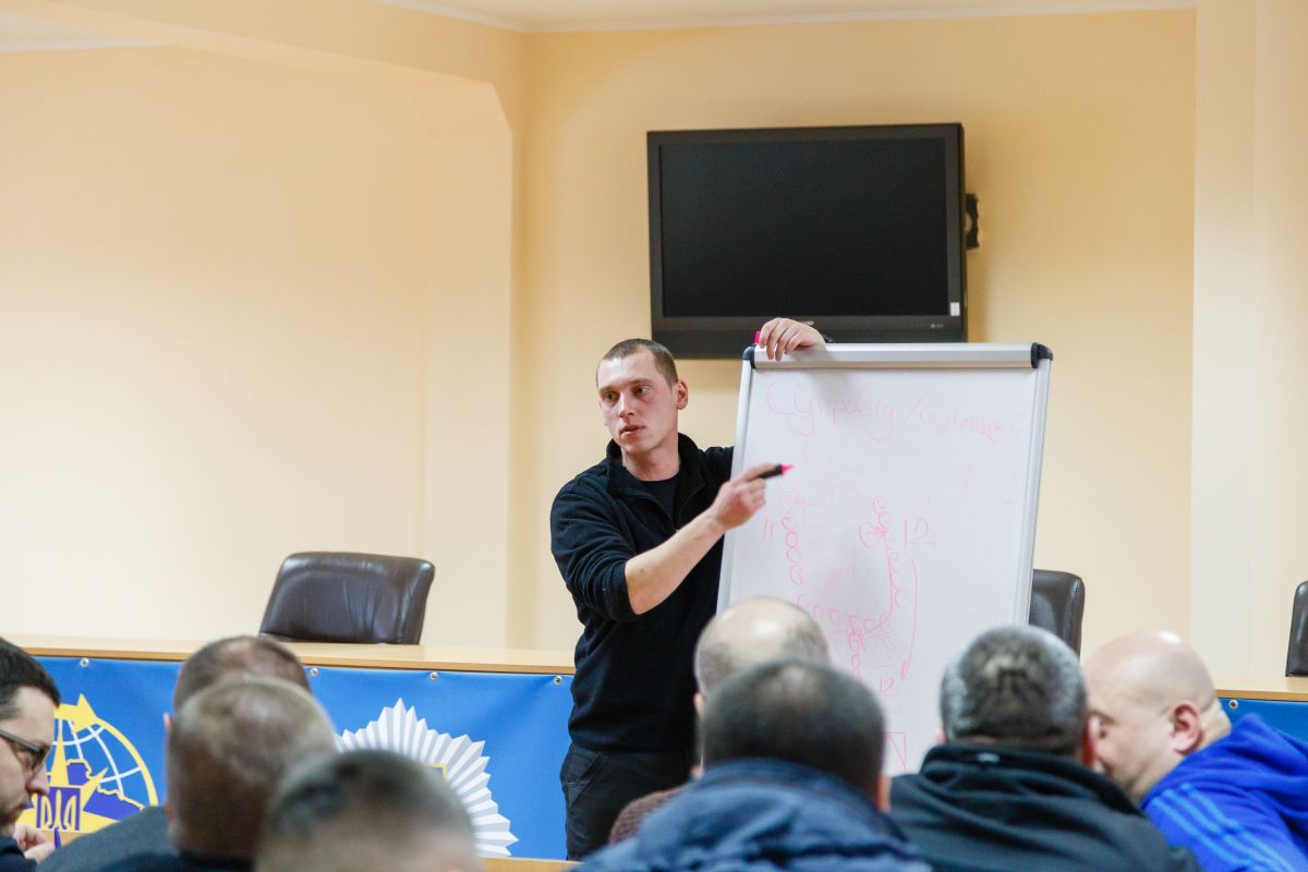У НАВС відбулося відпрацювання практичних навичок із забезпечення публічного порядку У НАВС відбулося відпрацювання практичних навичок із забезпечення публічного порядку