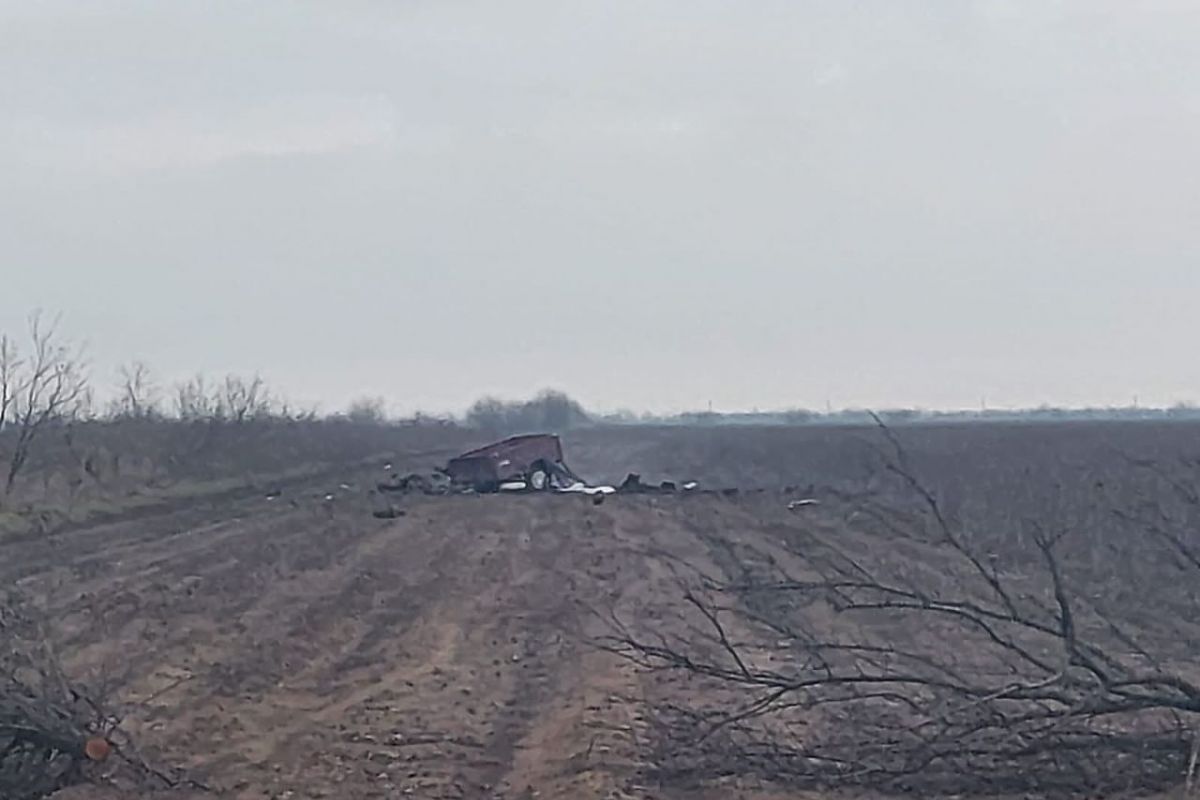 На Херсонщині автомобіль з мирними людьми підірвався на міні, залишеній російськими окупантами