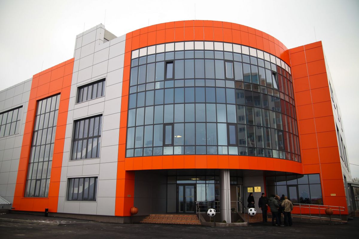 У новозбудованому спорткомплексі Слобожанського провели вже 16 обласних та всеукраїнських змагань – Валентин Резніченко У новозбудованому спорткомплексі Слобожанського провели вже 16 обласних та всеукраїнських змагань – Валентин Резніченко