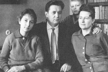 Україна сумує: помер син відомого українського письменника Олеся Гончара! Україна сумує: помер син відомого українського письменника Олеся Гончара!