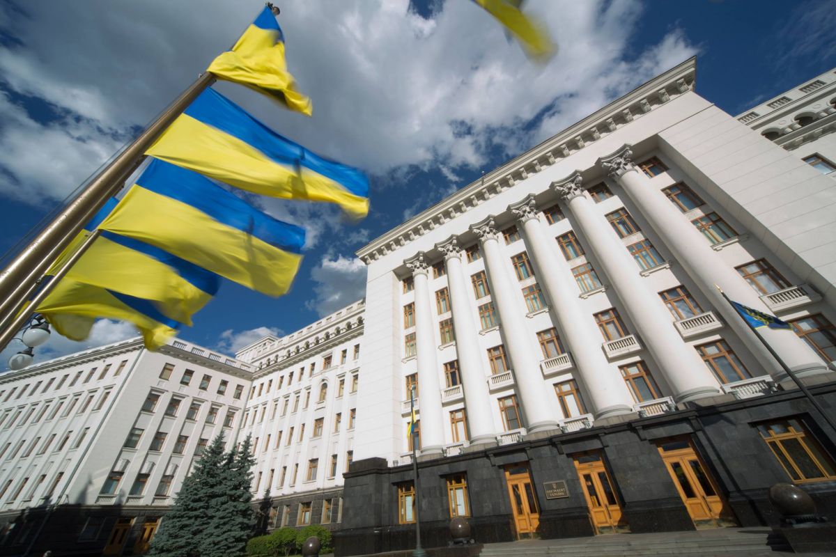Російське вторгнення в Україну : В Офісі президента України відзначають, що країни ЄС пришвидшились у наданні Україні зброї Російське вторгнення в Україну : В Офісі президента України відзначають, що країни ЄС пришвидшились у наданні Україні зброї