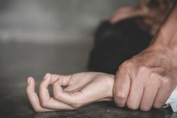 Російське вторгнення в Україну : Вже відомо про 25 дівчат і жінок 14-24 років, яких ґвалтували російські мерзотники в підвалі будинку в Бучі. Російське вторгнення в Україну : Вже відомо про 25 дівчат і жінок 14-24 років, яких ґвалтували російські мерзотники в підвалі будинку в Бучі.