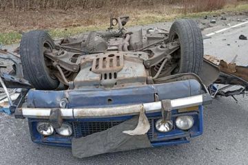 Російське вторгнення в Україну : На трасі Чернігів–Київ підірвався на міні цивільний автомобіль, водій загинув Російське вторгнення в Україну : На трасі Чернігів–Київ підірвався на міні цивільний автомобіль, водій загинув