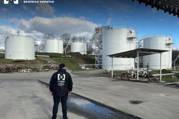 БЕБ на Київщині вилучило контрафактні нафтопродукти на 360 млн грн БЕБ на Київщині вилучило контрафактні нафтопродукти на 360 млн грн