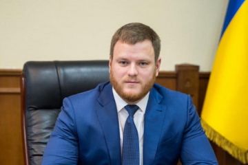 Незамінний чиновник Київщини - Дмитро Назаренко Незамінний чиновник Київщини - Дмитро Назаренко