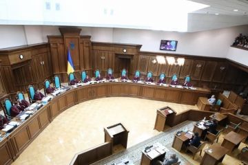 Як КСУ вирішував долю парламенту та дострокових виборів Як КСУ вирішував долю парламенту та дострокових виборів