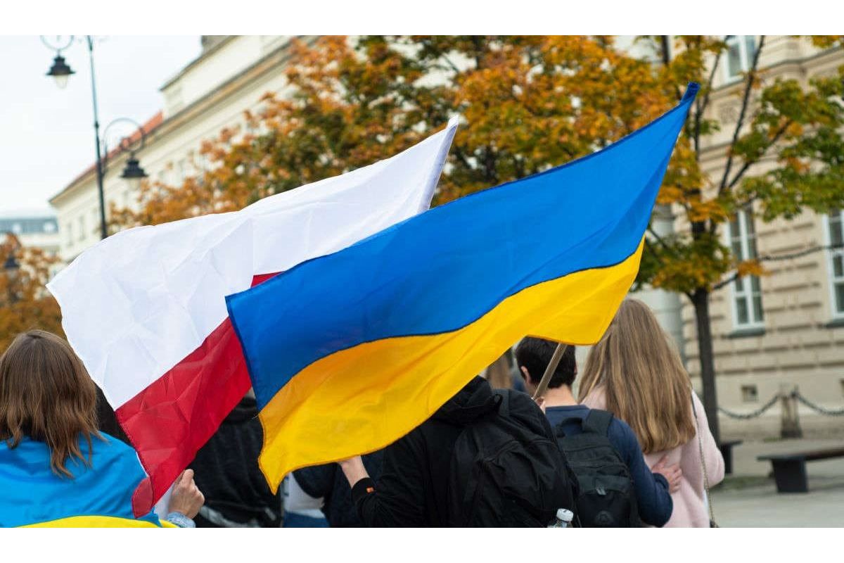 «Україна грала на зміну уряду в Польщі» – екс-міністр закордонних справ Польщі «Україна грала на зміну уряду в Польщі» – екс-міністр закордонних справ Польщі