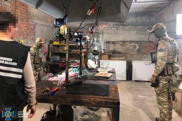 СБУ блокувала діяльність угруповання наркодилерів, які збували метадон по всій Україні (відео) СБУ блокувала діяльність угруповання наркодилерів, які збували метадон по всій Україні (відео)