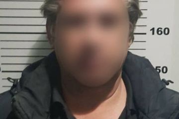 Вісім років за ґратами - засуджено мешканця Слов’янська, який накинувся з сокирою на знайоме подружжя  Вісім років за ґратами - засуджено мешканця Слов’янська, який накинувся з сокирою на знайоме подружжя