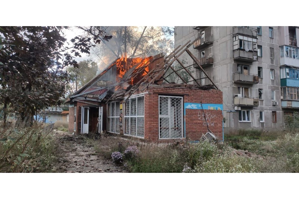 Вранці окупанти обстріляли ринок Авдіївки: 7 загиблих і 8 поранених Вранці окупанти обстріляли ринок Авдіївки: 7 загиблих і 8 поранених