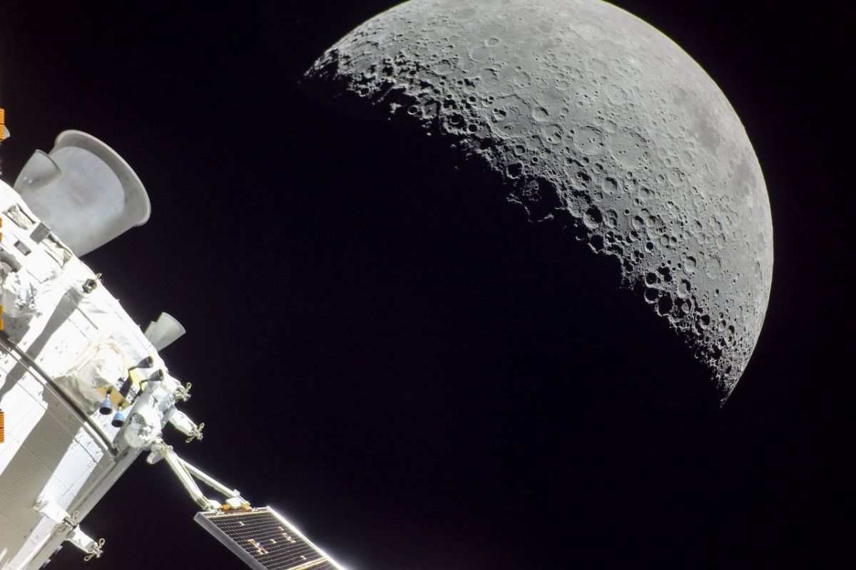 Кінець місячної місії Artemis I. Космічний корабель Orion здійснив посадку в Тихому океані Кінець місячної місії Artemis I. Космічний корабель Orion здійснив посадку в Тихому океані