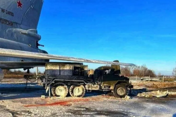 Під час вибухів на аеродромі в Рязані, загинув пілот, який обстрілював Україну Під час вибухів на аеродромі в Рязані, загинув пілот, який обстрілював Україну
