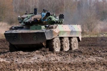 Франція передасть Україні бойові броньовані машини AMX 10-RC протягом двох місяців, заявили у французькому Міноборони Франція передасть Україні бойові броньовані машини AMX 10-RC протягом двох місяців, заявили у французькому Міноборони