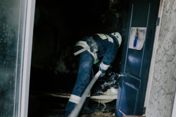 Чергова пожежа в Дніпрі: горіла квартира! Чергова пожежа в Дніпрі: горіла квартира!