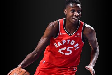 Центровой "Торонто" оформил роскошный данк после перехвата: момент дня в НБА Центровой "Торонто" оформил роскошный данк после перехвата: момент дня в НБА