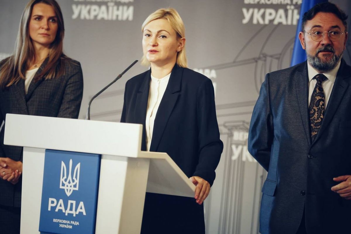 Народна депутатка: "Треба пояснювати, чим Україна відрізняється від рф" Народна депутатка: "Треба пояснювати, чим Україна відрізняється від рф"