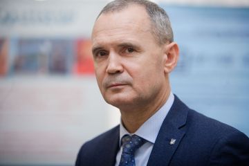 Геннадій Пліс - якими статками володіє голова Держаудитслужби, «вбивця» банку «Хрещатик» і друг одіозного Черновецького Геннадій Пліс - якими статками володіє голова Держаудитслужби, «вбивця» банку «Хрещатик» і друг одіозного Черновецького